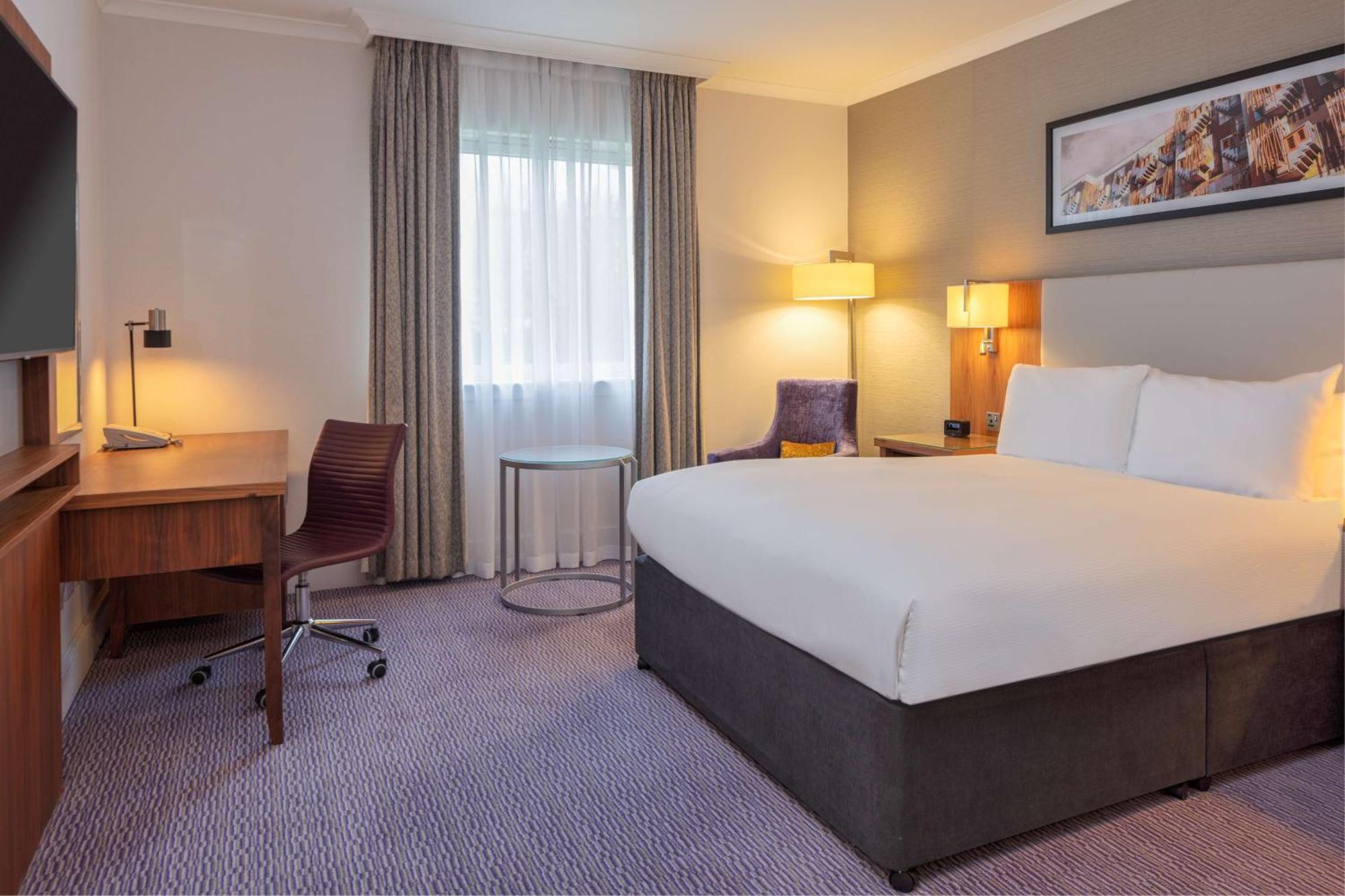 Deluxe Queen Room