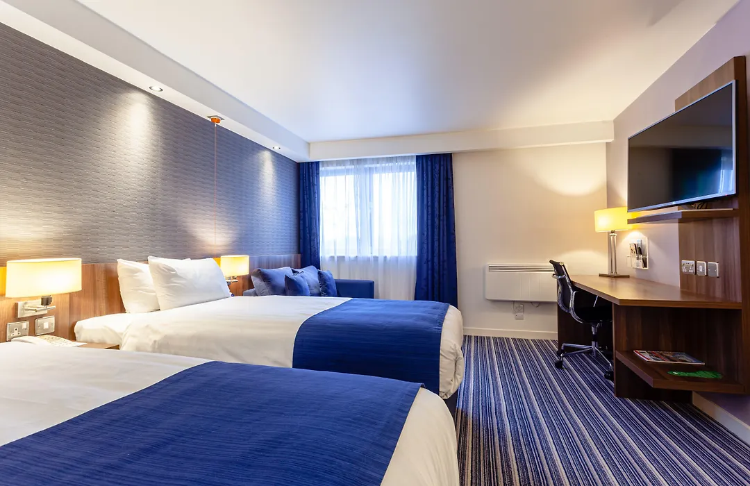 Doubletree By Hilton Edinburgh Airport-1